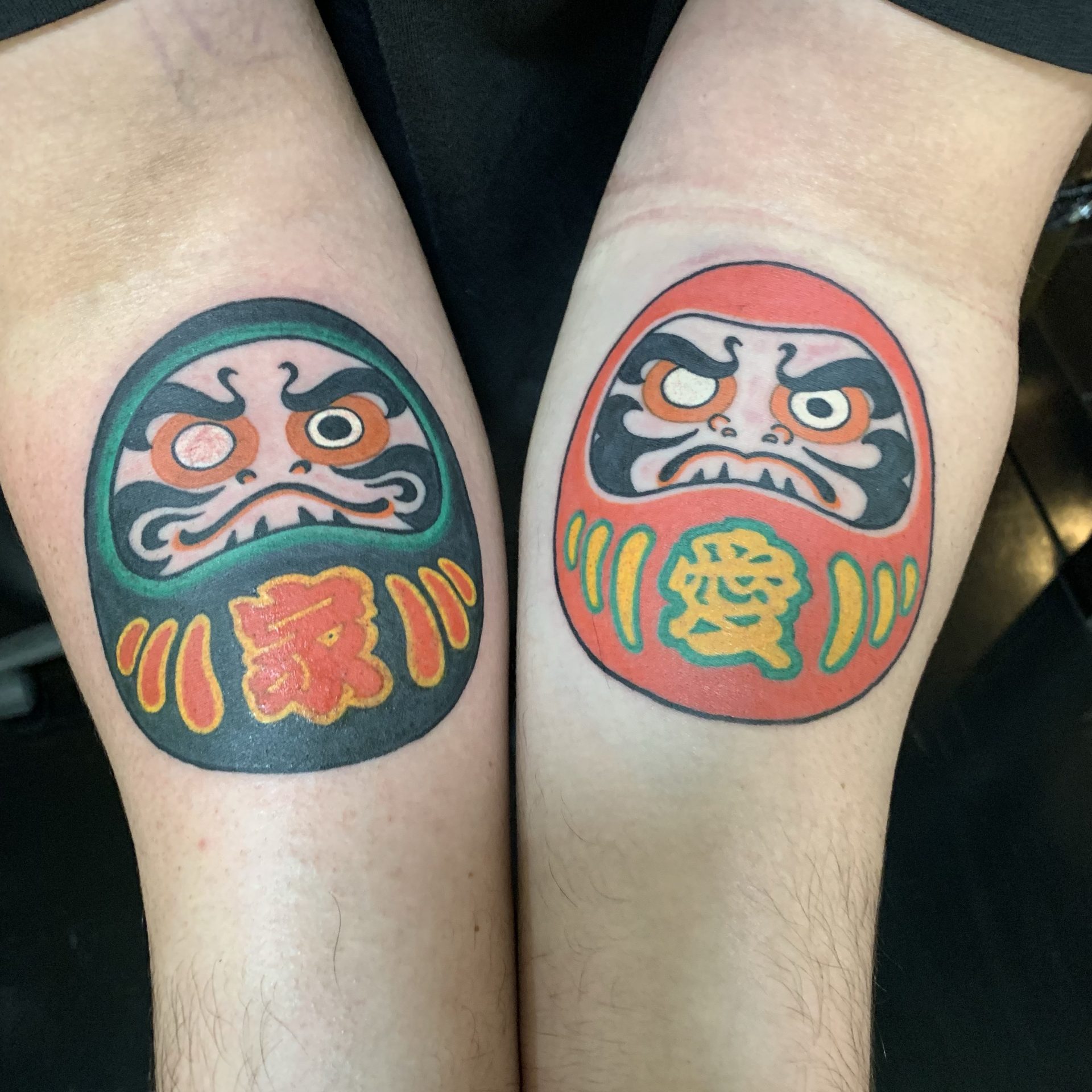 刺青達磨 達磨小槌 細かいとこ残っちゃってます @kishin_ink_blackwork #和彫り
